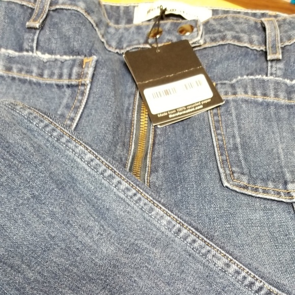 Reformation Green Top and Blue Jeans - Picture 4 of 5